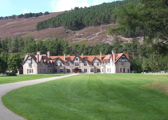Dalvorar - Mar Lodge Estate